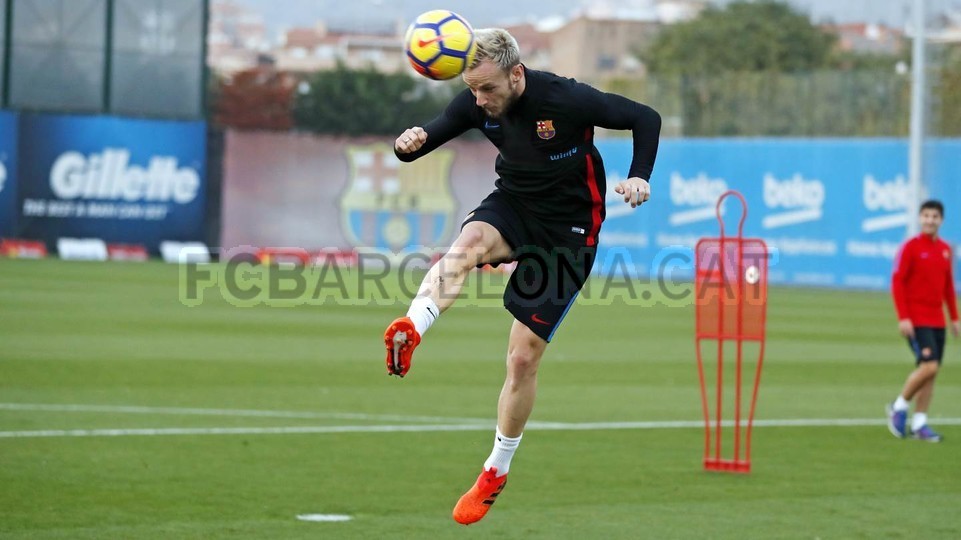 barca tập luyện - Bóng Đá