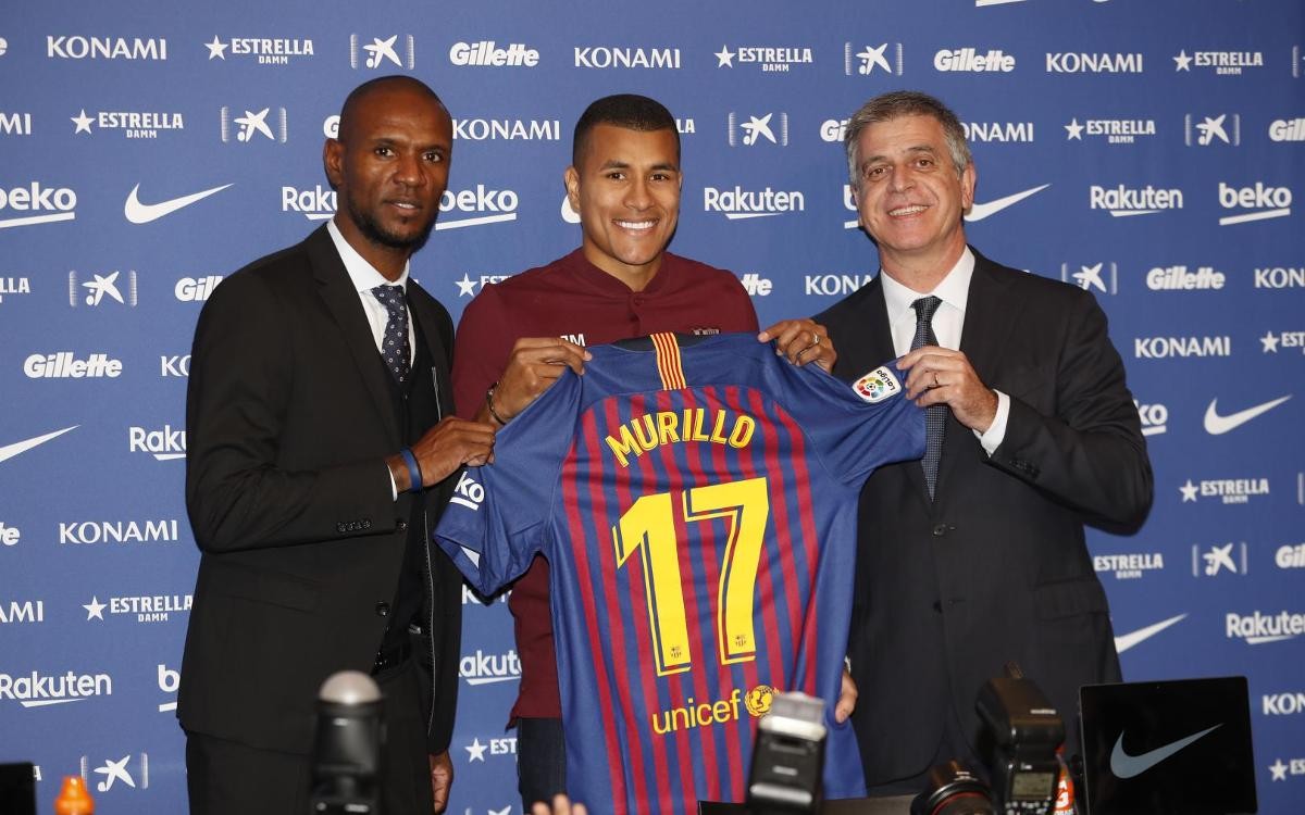 tân binh Barca ra mắt Camp Nou - Bóng Đá