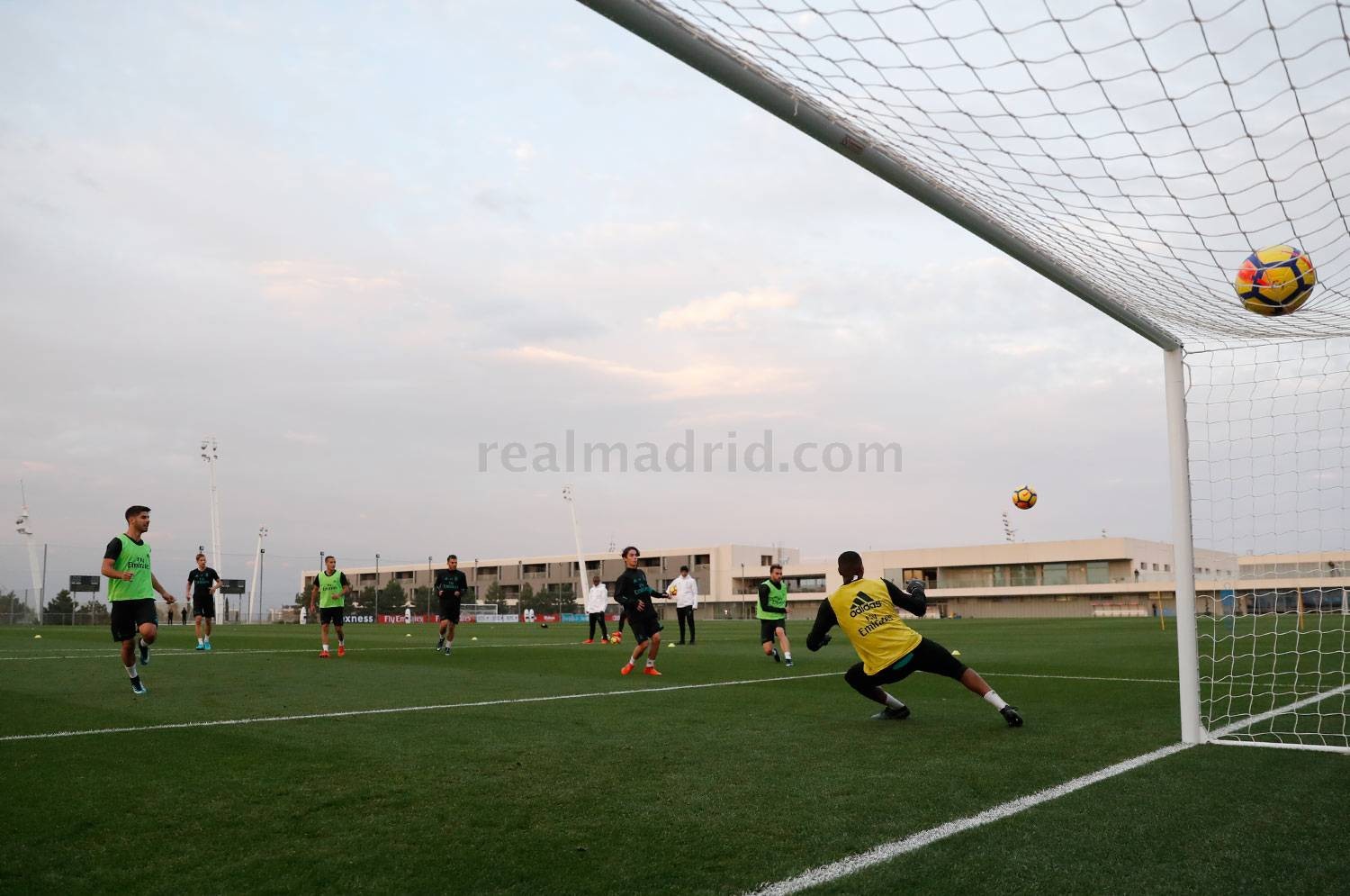 Real tập luyện - Bóng Đá