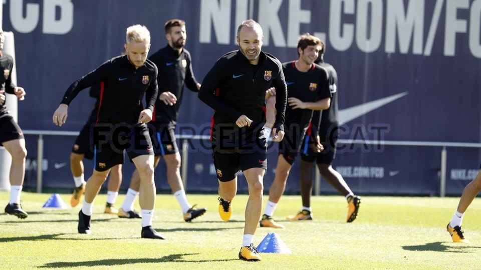 barca tập luyện - Bóng Đá