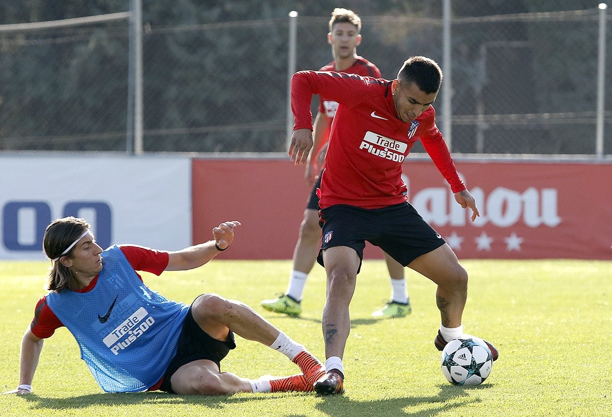 Dàn sao Atletico lên đường đến Baku - Bóng Đá