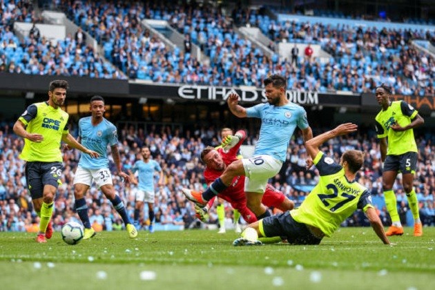 TRỰC TIẾP Man City 3-1 Huddersfield: Stankovic rút ngắn cách biệt (H1) - Bóng Đá