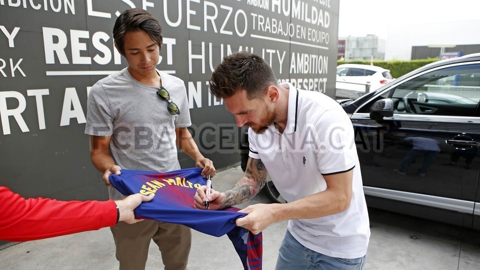 Sean Malto  đến thăm đại bản doanh của Barca - Bóng Đá