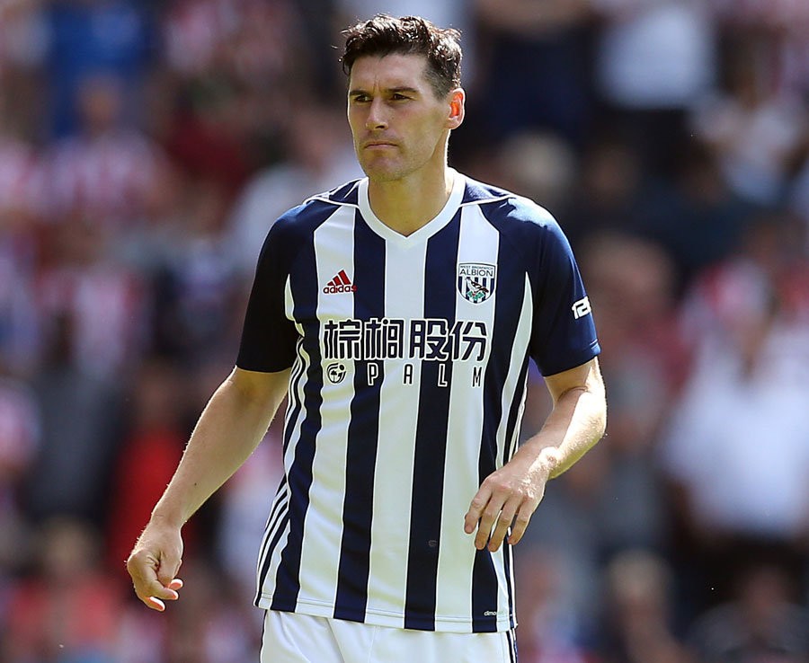 Bị chỉ trích gay gắt, Alexis Sacnhez vẫn rạng rỡ trên sân tập - Bóng Đá