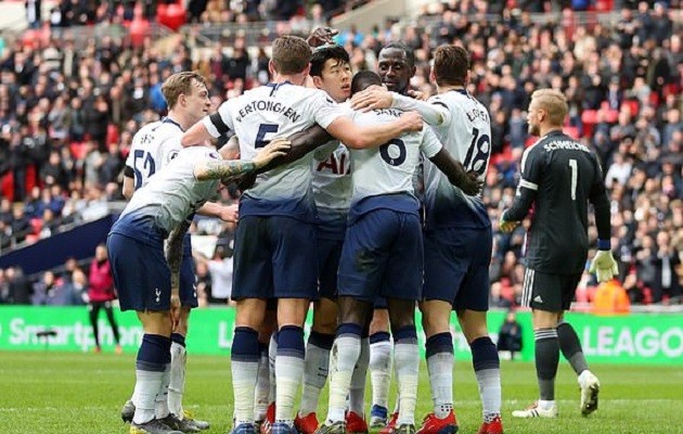 Tottenham gác Man Utd 9 điểm trong ngày Vardy sút hỏng phạt đền - Bóng Đá