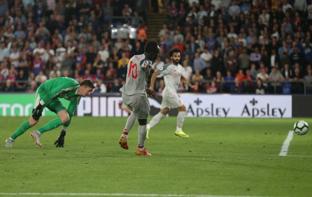 Người cũ 'tặng quà', Liverpool chật vật vượt ải Selhurst Park - Bóng Đá