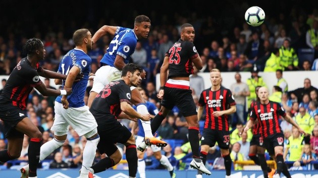 Thống kê vòng 4 Premier League: Ong bắp cày 'hạ sát' Gà trống - Bóng Đá