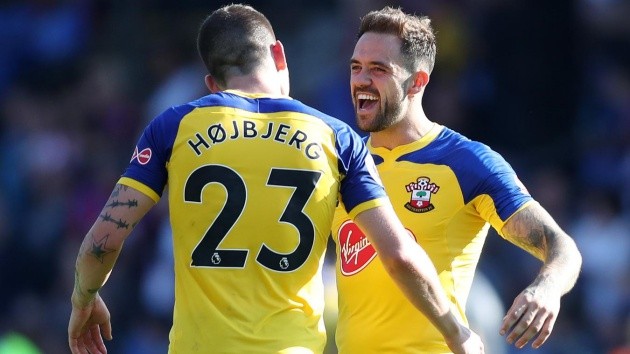 Thống kê vòng 4 Premier League: Ong bắp cày 'hạ sát' Gà trống - Bóng Đá