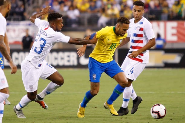 Neymar tái hiện hình ảnh quen thuộc tại World Cup - Bóng Đá
