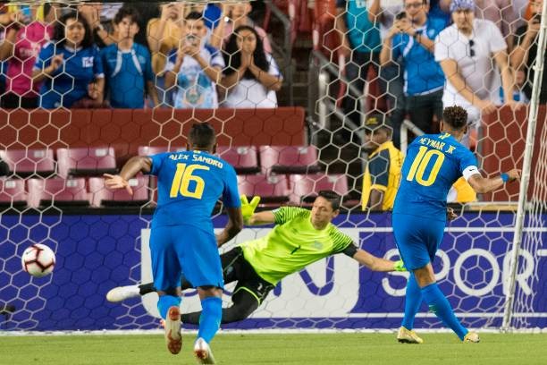 Lần đầu ra mắt Brazil, Richarlison đã ăn đứt Neymar về khoản này - Bóng Đá