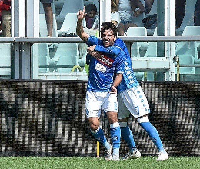 Insigne lập cú đúp, Napoli bám sát Juve trên bảng xếp hạng - Bóng Đá