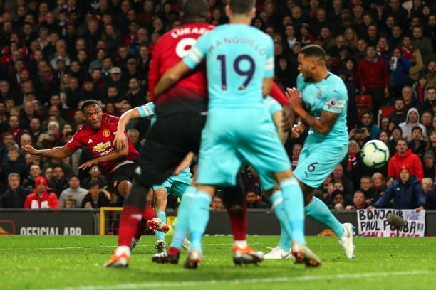 TRỰC TIẾP Man United 2-2 Newcastle: Tuyệt vời những chàng trai áo đỏ (H2) - Bóng Đá