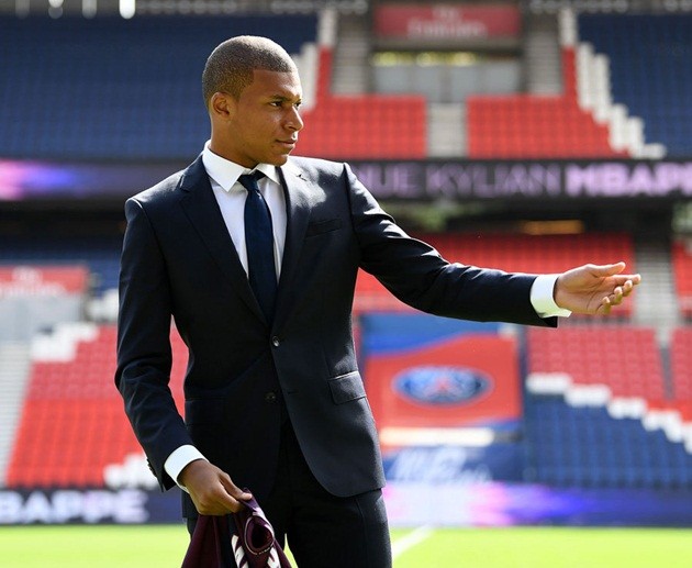 Mbappe chính thức ra mắt PSG - Bóng Đá