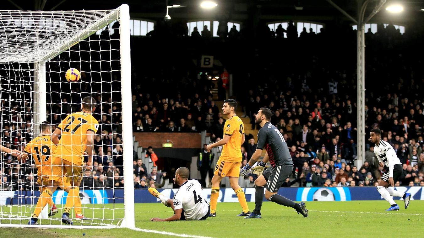 Premier League và 10 khoảnh khắc ấn tượng trong ngày Boxing Day: Nhà Vua cuối đầu - Bóng Đá