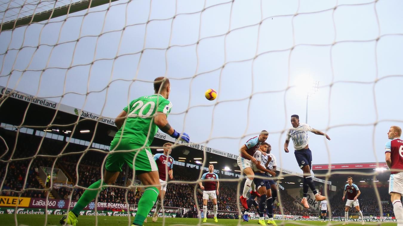 Premier League và 10 khoảnh khắc ấn tượng trong ngày Boxing Day: Nhà Vua cuối đầu - Bóng Đá