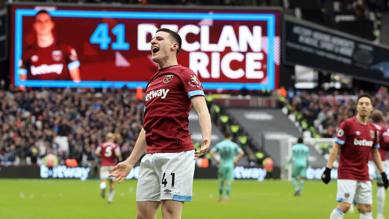 10 khoảnh khắc ấn tượng nhất vòng 22 Premier League - Bóng Đá