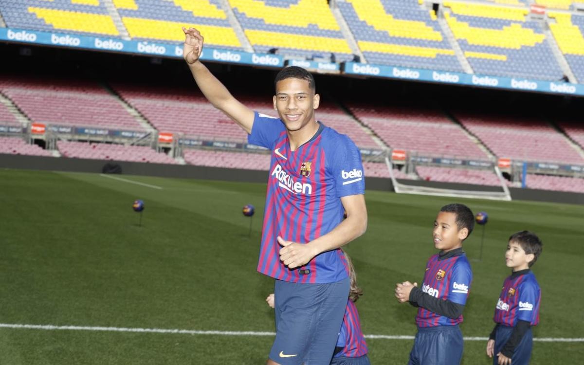 todibo ra mắt barca - Bóng Đá