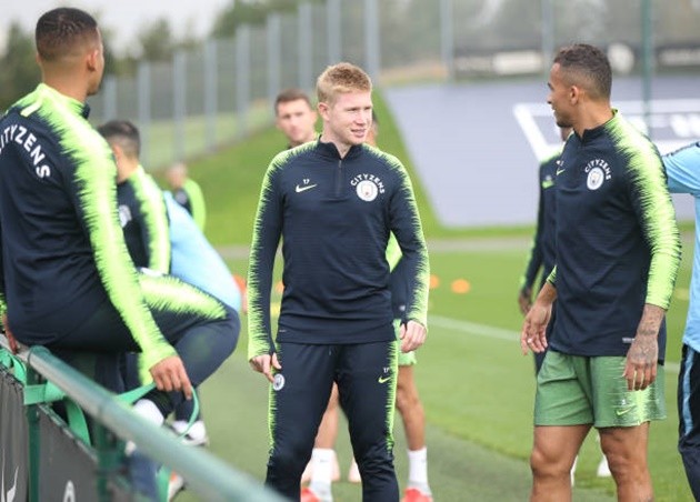 Gabriel Jesus thử thách bản thân ở vị trí mới - Bóng Đá