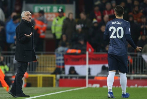 Cách tiếp cận hèn nhát của Mourinho chứng tỏ 'Special One' nay đã cạn ý tưởng - Bóng Đá
