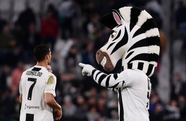 Dybala khóc sướt mướt khi ghi bàn hồi sinh - Bóng Đá