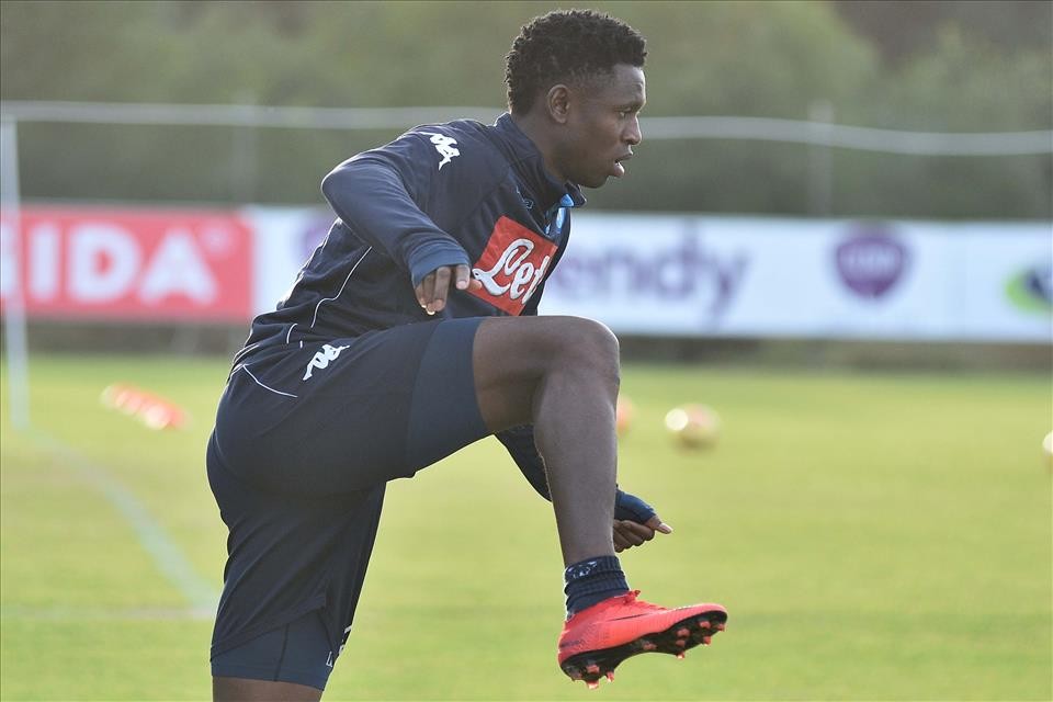 Napoli tập luyện - Bóng Đá