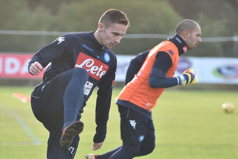 Napoli tập luyện - Bóng Đá