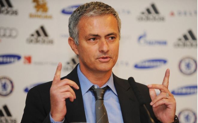 Diện mạo Mourinho thay đổi ra sau từ 