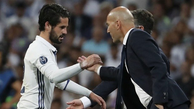 Isco Alarcon: 'Cậu bé vàng' tiếp tục mang sứ mệnh nâng cánh Kền kền trắng - Bóng Đá