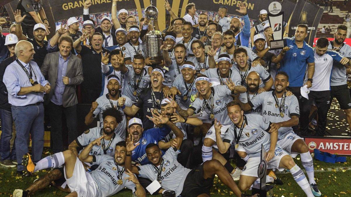 CLB Brazil vô địch Copa Libertadores 2017 - Bóng Đá