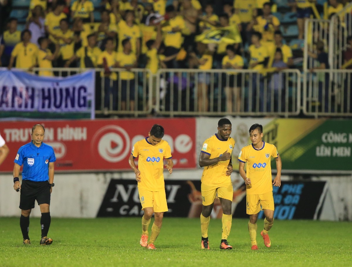 5 điểm nhấn vòng 21 V-League 2018: Hà Nội FC tạo ra kỷ lục mới - Bóng Đá