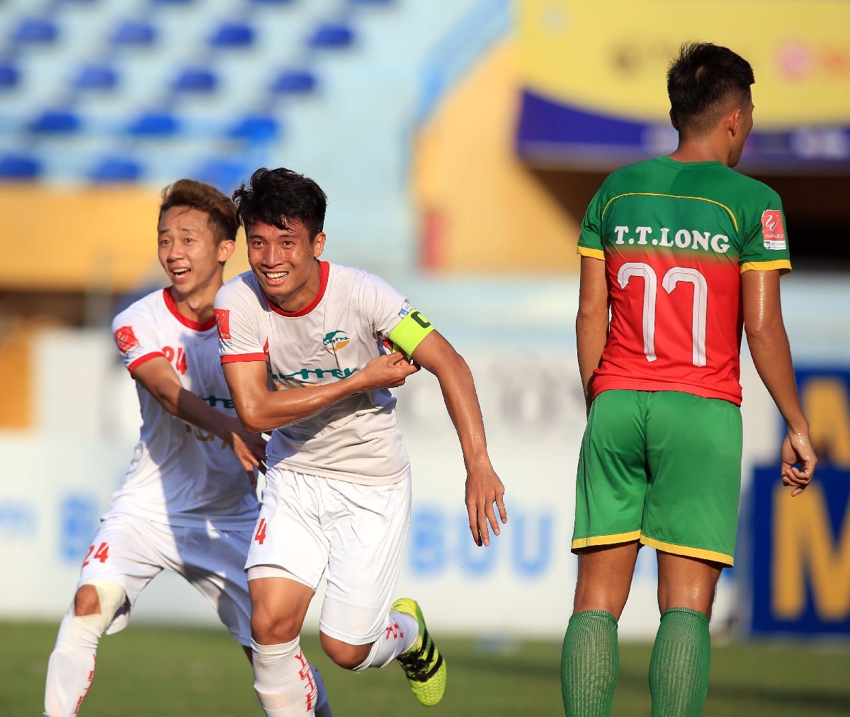 Điểm tin bóng đá Việt Nam sáng 30/09: Không có chuyện cầu thủ U16 Việt Nam dọa giết trợ lý HLV - Bóng Đá