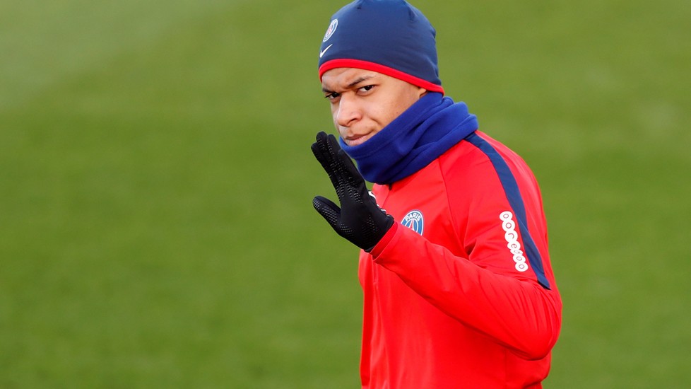 Neymar 'đằng đằng sát khí' trên sân tập của PSG - Bóng Đá