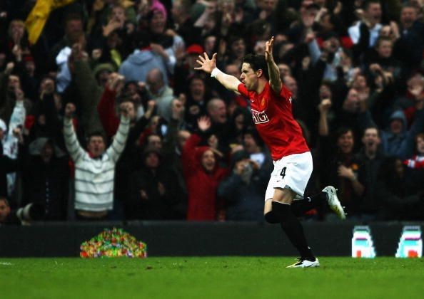 5 cầu thủ từng choi cho Man United và Man City - Bóng Đá