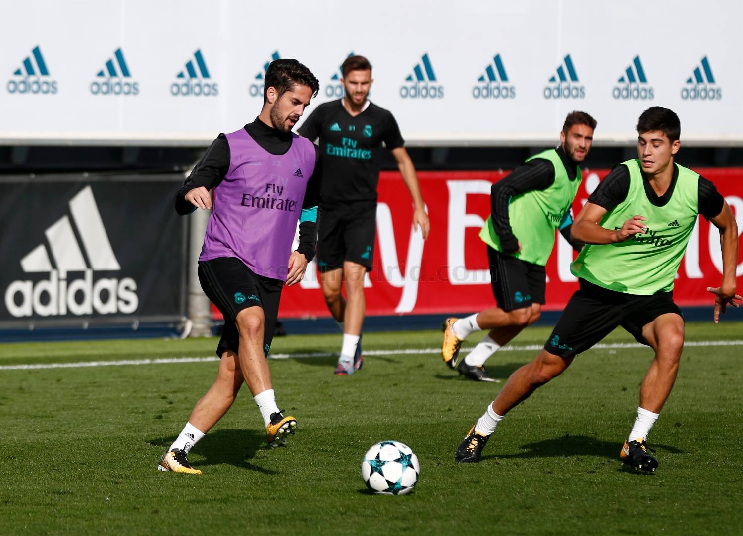 Ảnh tâp Real Madrid - Bóng Đá