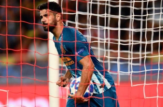 Cavani xin Neymar đá penalty và sút hỏng - Bóng Đá