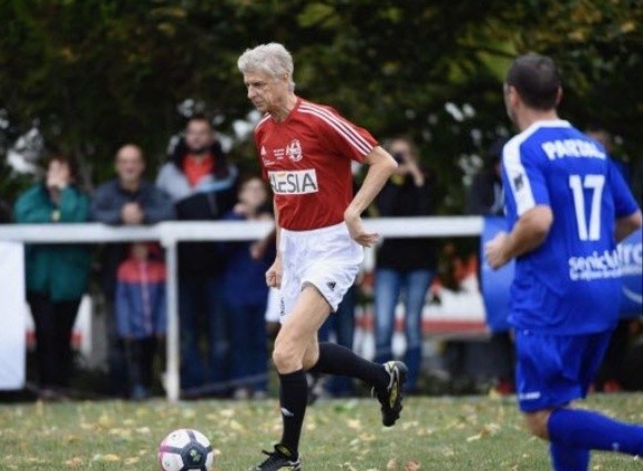 Wenger bất ngờ trở lại cầm quân, dẫn dắt đội bóng hủy diệt đối thủ 9-4 - Bóng Đá