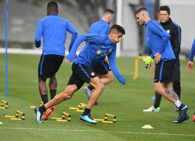 Icardi luyện tuyệt kĩ 