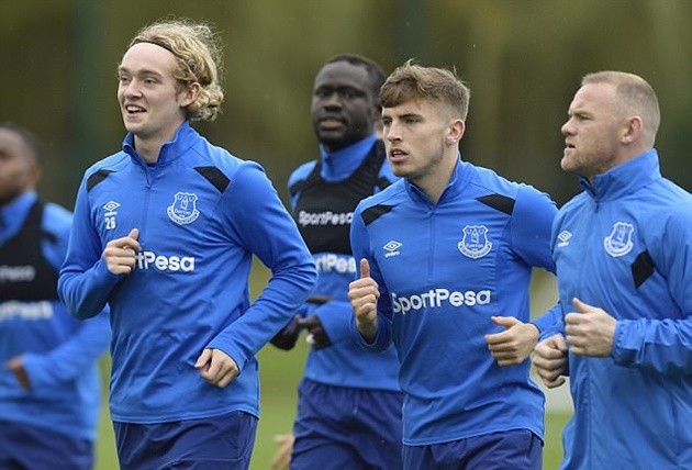 Nghẹt thở lập kỷ lục C1, Mourinho gửi thông điệp 