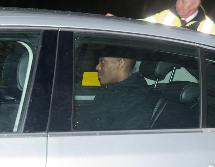 Liverpool gặp khắc tinh và đây là cách Man City đánh chiếm ngôi đầu - Bóng Đá