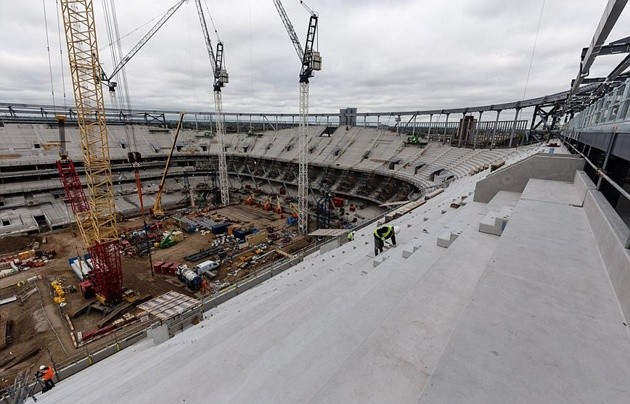 Học Dortmund, Tottenham xây khán đài đứng cực lớn - Bóng Đá