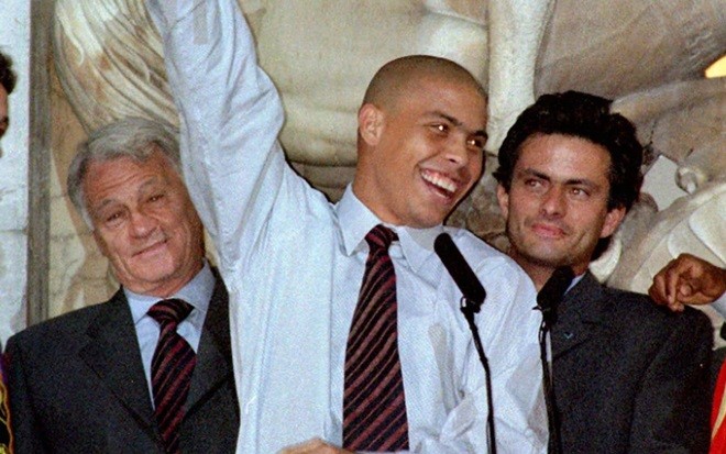 Diện mạo Mourinho thay đổi ra sau từ 