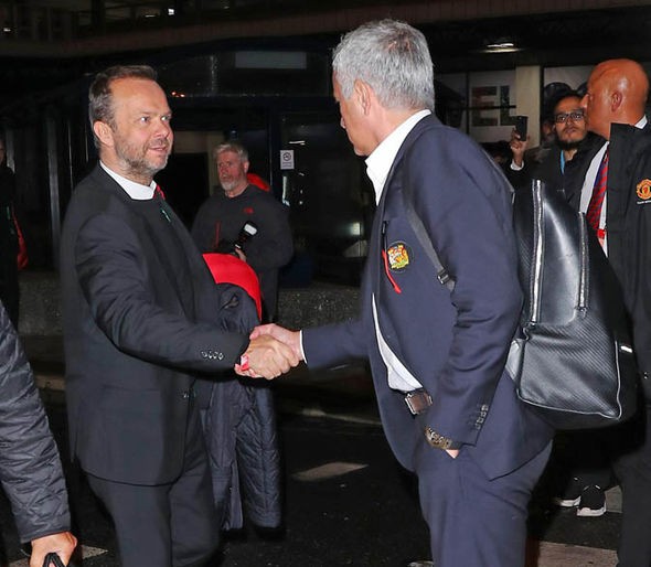 Woodward và Mourinho ở sân bay - Bóng Đá
