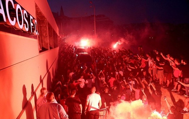 Zidane đến Anh du hí, chọn được bến đỗ mới? - Bóng Đá