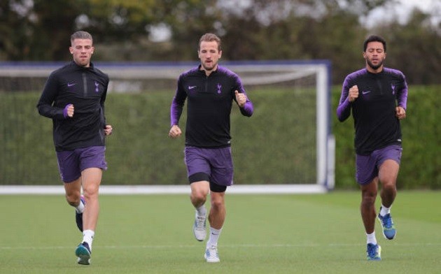 Fan Man Utd tranh cãi về cầu thủ này sau trận đấu Reading - Bóng Đá