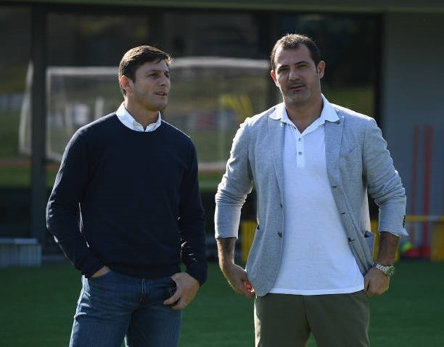 Xem trận Reading, fan Man Utd kêu trời: 