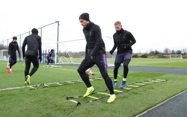 Eriksen chăm chỉ luyện tuyệt chiêu hòng bắn hạ Arsenal - Bóng Đá
