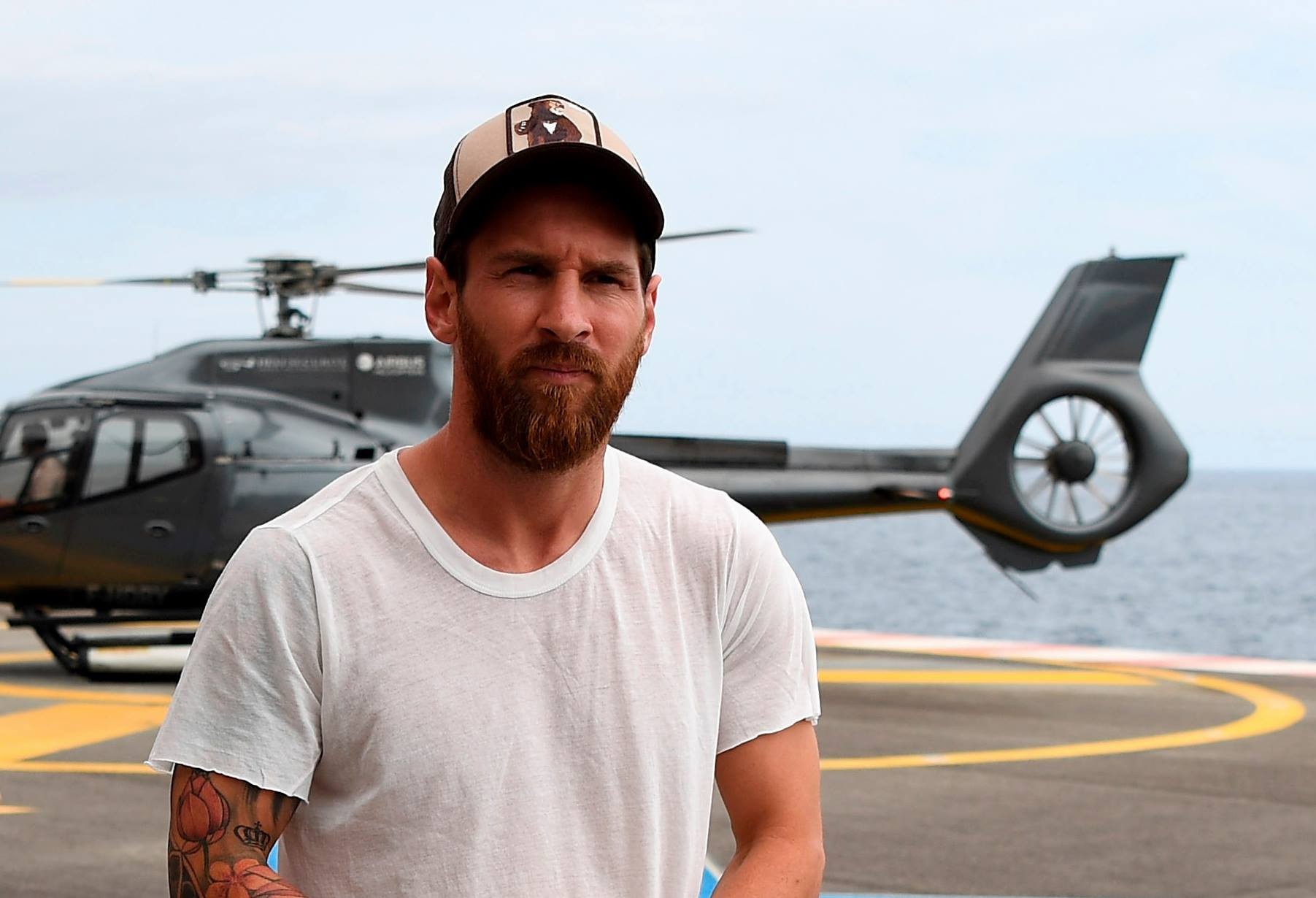 Lĩnh trọn đầu gối, người cũ vẫn khiến tiền đạo của Arsenal tắt điện - Bóng Đá