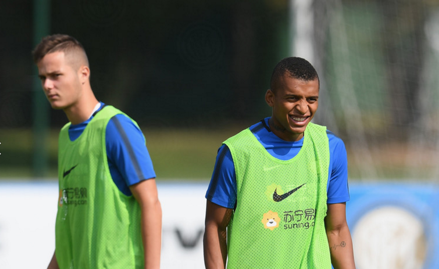 Inter tập luyện - Bóng Đá