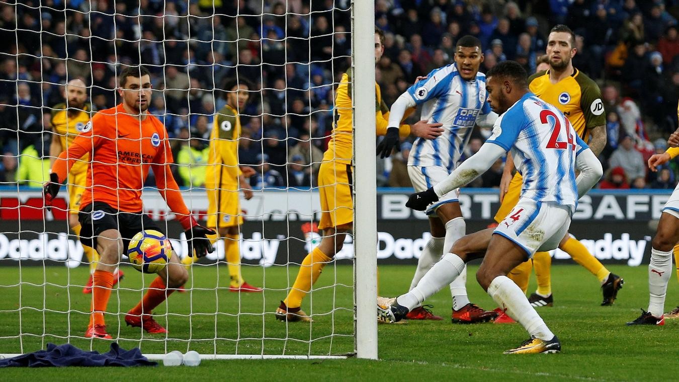 10 thống kê đáng chú ý trước vòng 14 Ngoại hạng Anh: Kỷ lục 'khủng' chờ Sterling - Bóng Đá