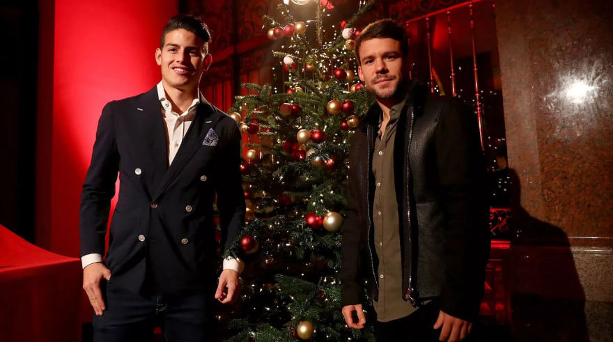 Dàn sao Bayern lịch lãm dự Giáng Sinh sớm cùng 'nửa kia' - Bóng Đá